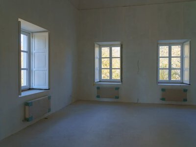 Mieszkania od wojska trafiają na przetargi. Ceny mocno zaskakują