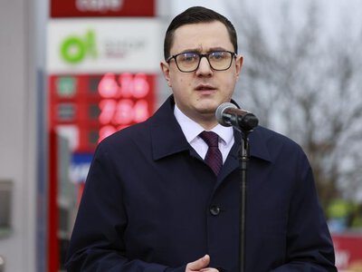 Pellet drożeje i brak wsparcia dla autogazu. Minister energii wyjaśnia sytuację