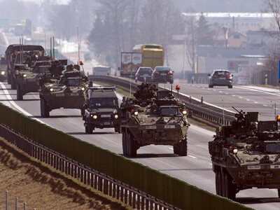 Wojskowa strefa Schengen: Trzy z czterech głównych korytarzy przejdą przez Polskę