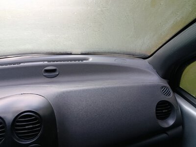 Kierowcy zmieniają opony, ale o tym zapominają. Kosztuje grosze, a zimą mogą pożałować