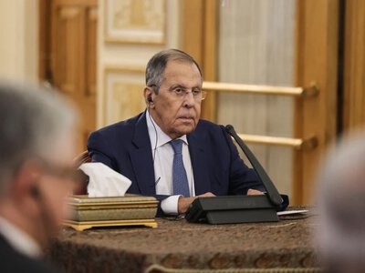 Bez ustępstw. Ławrow podgrzewa emocje przed spotkaniem Witkoff-Putin