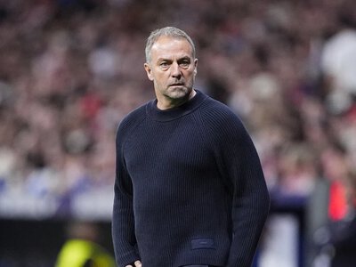 Flick ma o czym myśleć. Porażka, a teraz ponure wieści. Tuż przed El Clasico