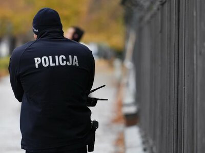 Nocna awantura z udziałem policjanta, pomógł monitoring. Jest komunikat