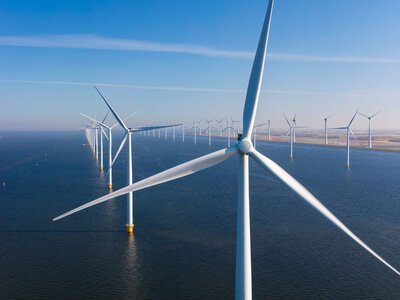 Węgiel czy wiatr na Bałtyku? Jak policzyć całkowity koszt energii?