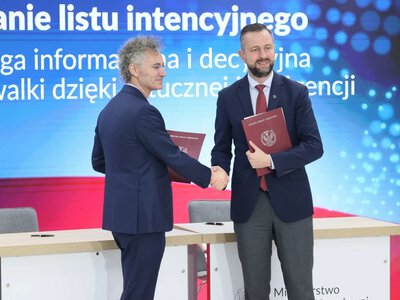 Tajne ustalenia z Palantirem. Na jaw wyszła umowa z resortem
