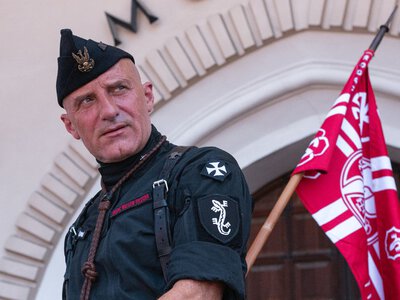 Patostreamer „Jaszczur” w rękach policji. Trafi do zakładu karnego