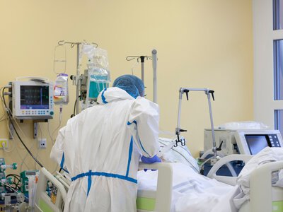 Pierwszy taki przypadek u człowieka. Nie żyje pacjent zakażony wirusem Shamondy