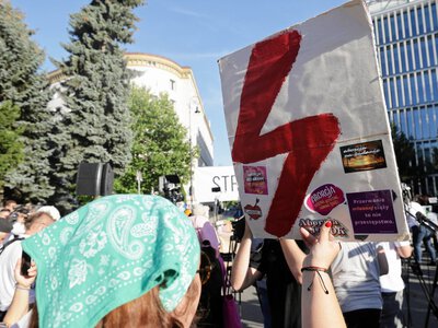 Czy posłanki z koalicji rządzącej idą na protest aborcyjny? Mamy odpowiedzi