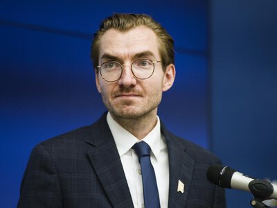 Kolejne trzęsienie ziemi w rządzie. Wiceminister uderza w koalicję: Wylaliście czystą nienawiść