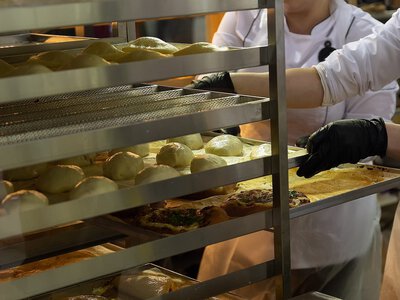 Zmiana czasu może zwiększyć wypłatę. Dotyczy tysięcy pracowników