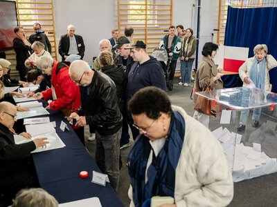 Młode Polki tracą zainteresowanie polityką. Niepokojący trend