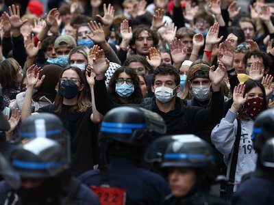 Młodzi, gniewni mówią „dość”. Wychodzą na ulice i mają swoje powody