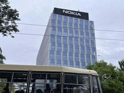 Nokia tnie etaty w Polsce. Związkowcy biją na alarm