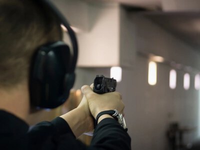 Polska szkoła nauczy strzelać? Nowy pomysł rządu podpalił internet