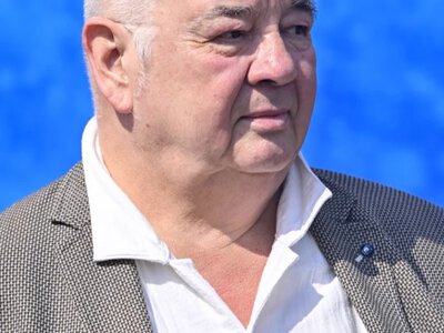 Rok od śmierci Soyki, a tu taki widok na cmentarzu. Tak wygląda jego grób