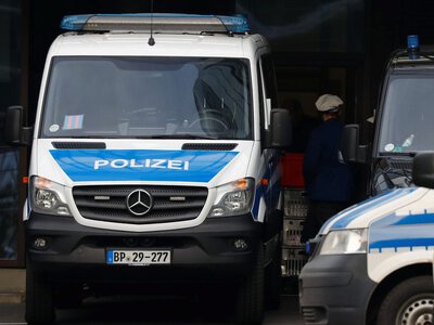 Ciosy nożem w biały dzień. 21-letni Polak podejrzany o brutalny atak
