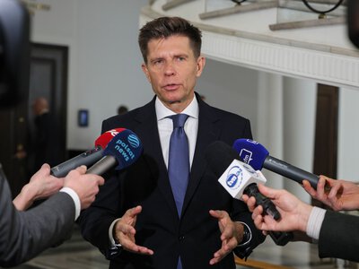 Kolejne poprawki do poprawek Petru. Ważą się losy progu podatkowego