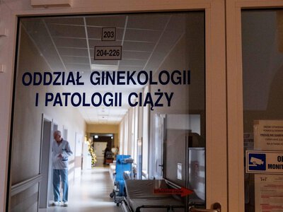 Proces ginekologa z Poznania. Położna ujawniła, co mówił lekarz po operacji Wiktorii