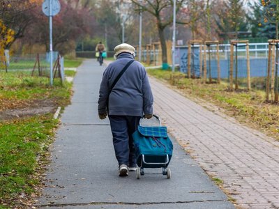 500 plus dla seniora. Wypłacają, gdy emerytura nie przekracza limitu