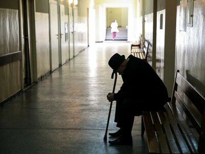 Szpitale czekają na pieniądze z NFZ. Niektóre idą do sądu