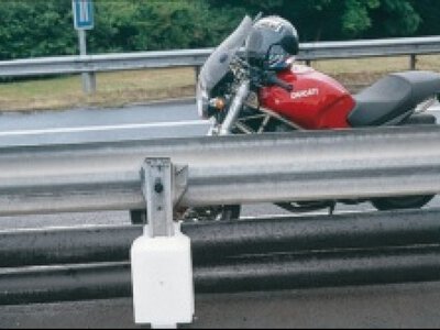 Bariery przyjazne motocyklistom? System DSM może ratować życie