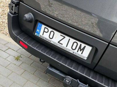 Piwko, Bida, Poziom. Te napisy zaskakują. Co jeszcze piszą kierowcy na tablicach rejestracyjnych swoich aut? Cóż za kreatywność