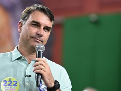 Przegrał wybory, zbiegł do USA. Ślady prowadzą do Białego Domu