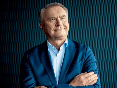 Krzysztof Pawiński. Dyrygent orkiestry na 90 muzyków