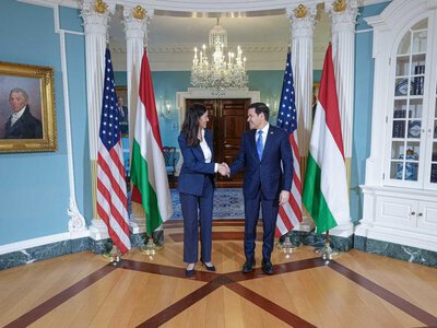 Trump uruchamia projekt „rurociągów pokoju”. Węgry dołączają do inicjatywy