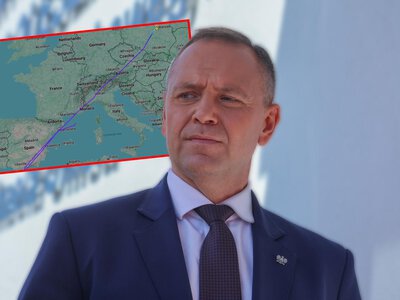 Wracam. Prezydencki samolot zawrócił nad Hiszpanią